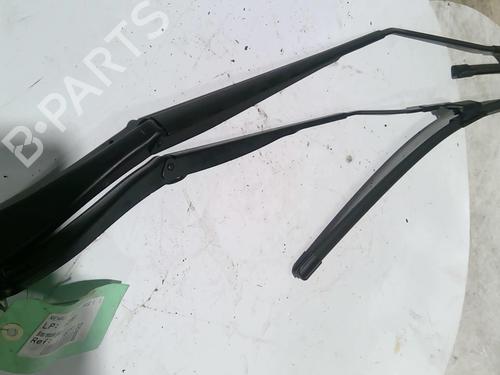 Vindspejlsviskerarm RENAULT CLIO V (B7_) 1.0 SCe 75 (B7M5) (72 hp) 31927443