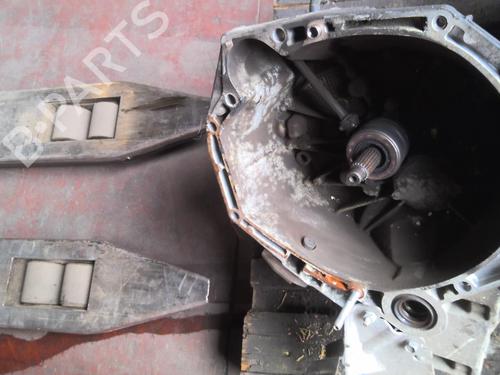 Used Gearbox Gearbox RENAULT MEGANE III Hatchback (BZ0/1_, B3_) 1.5 dCi (BZ09, BZ0D, BZ1W, BZ29, BZ14) (110 hp) 25869404 25869404