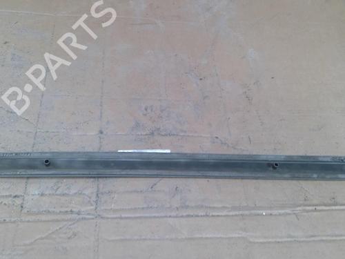 door-moulding-trim-ford-focus-ii-da_-hcp-dp-2004-2005-2006-2007-2008-2009-2010-2011-2012-2013-30535243 main image