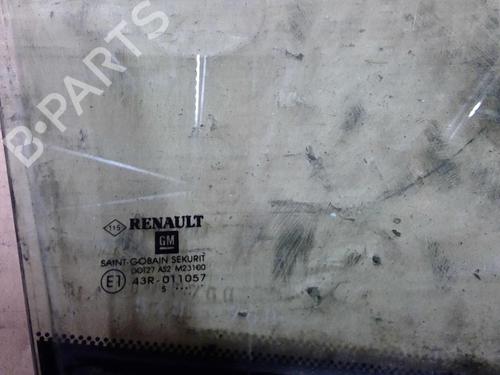 front-right-quarter-glass-renault-trafic-iii-van-fg_-2014-32467462 main image