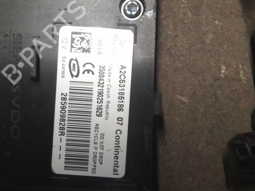 Used Electronic module Electronic module RENAULT SCÉNIC III (JZ0/1_) 1.9 dCi (JZ0J, JZ1J, JZ1K, JZ1S) (131 hp) 21816374 21816374