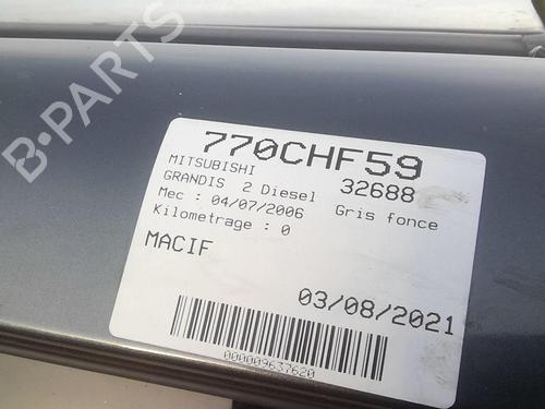 Right front door MITSUBISHI GRANDIS (NA_W) 2.0 DI-D (NA8W) | BP22003706C3 