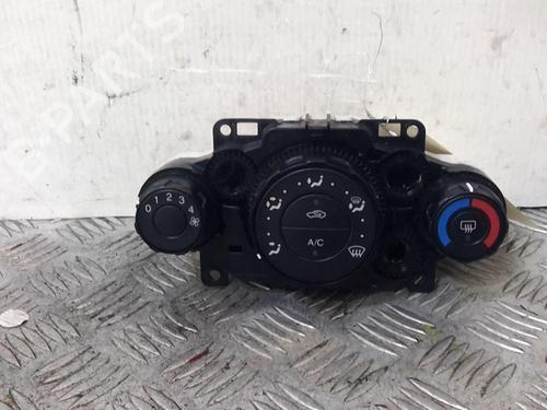 Used Climate control Climate control FORD FIESTA VI (CB1, CCN) 1.4 TDCi (68 hp) 20351947 20351947