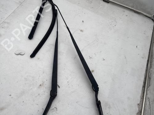 Used Front windshield wiper arm Front windshield wiper arm 37418772 37418772
