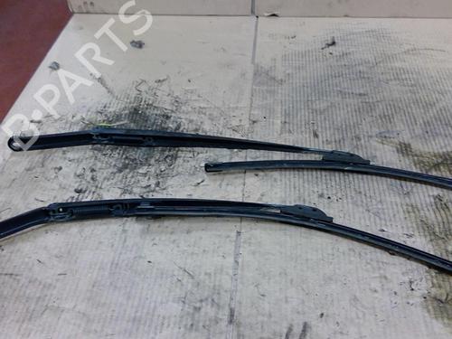 Used Front windshield wiper arm BMW 3 (E46) 318 d (116 hp) 27637481