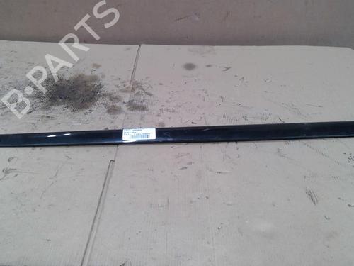 Used Door moulding trim PEUGEOT 207 (WA_, WC_) 1.4 16V (95 hp) 31378996
