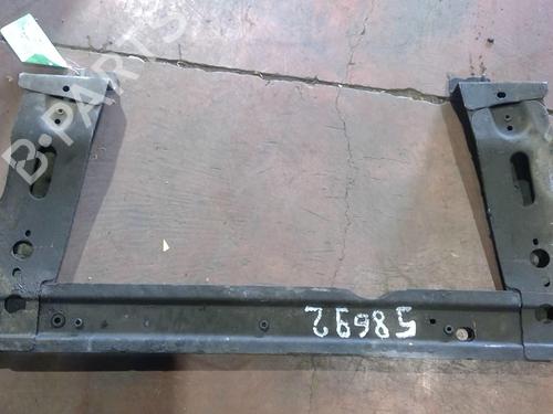 Used Crossmember RENAULT SCÉNIC II (JM0/1_) 1.5 dCi (JM0F) (82 hp) 24297207