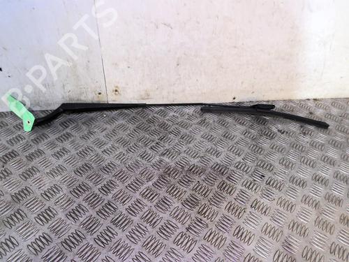 Used Front windshield wiper arm Front windshield wiper arm RENAULT TWINGO II (CN0_) 1.5 dCi 90 (86 hp) 20365083 20365083