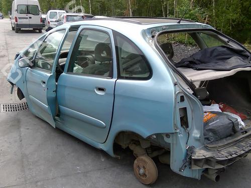 Right headlight CITROËN XSARA PICASSO (N68) 2.0 HDi | BP28080125C29 