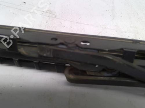 front-windshield-wiper-arm-toyota-rav-4-ii-_a2_-2000-2001-2002-2003-2004-2005-32863771 main image