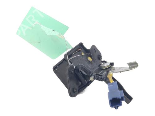 Used Tailgate lock TOYOTA YARIS (_P9_) 1.4 D-4D (NLP90_, NLP90R) (90 hp) 31582772