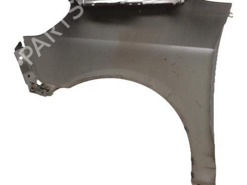 Used Right front fenders Right front fenders 38425517 38425517