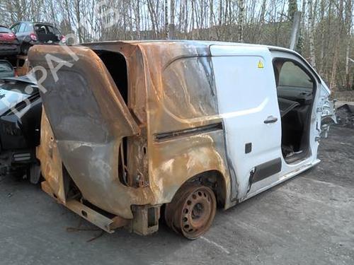 AC pipe CITROËN C8 (EA_, EB_) 2.2 HDi | BP21827225M126  - Image 14