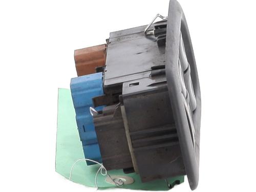 Used Left front window switch Left front window switch RENAULT CLIO III (BR0/1, CR0/1) [2005-2014] 33472585 33472585