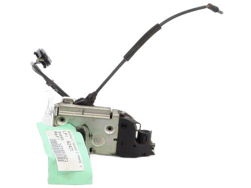 Używane Zamek drzwi przednich lewych RENAULT TWINGO II (CN0_) 1.5 dCi (CN0E) (64 hp) 32656741