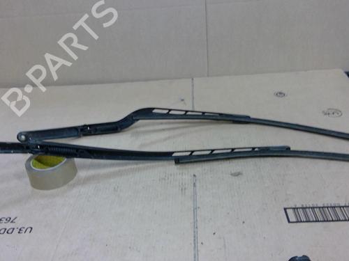 Used Front windshield wiper arm Front windshield wiper arm AUDI A3 Sportback (8PA) 1.6 TDI (105 hp) 26183506 26183506