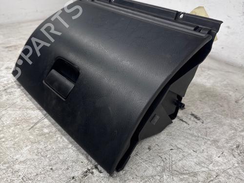 glove-box-nissan-pick-up-d22-1997-39957433 main image
