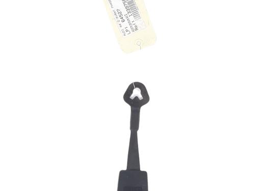 seat-buckle-audi-a4-b7-avant-8ed-2004-2005-2006-2007-2008-39957653 main image