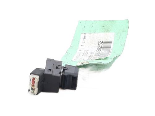 Højre fortil elrude kontakt SUZUKI SWIFT III (MZ, EZ) 1.5 (RS415, ZC21S) (102 hp) 31604242