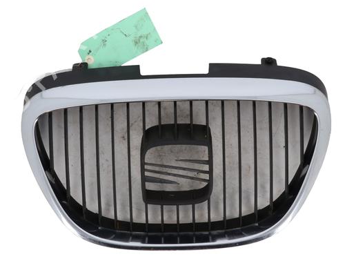 Used Grille SEAT ALTEA (5P1) 1.9 TDI (105 hp) 21563287