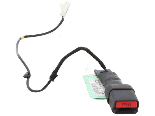 seat-buckle-toyota-aygo-_b4_-2014-31818353 main image