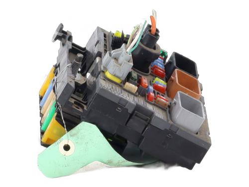 Fuse box PEUGEOT 5008 (0U_, 0E_) 1.6 HDi | BP30147837E1
