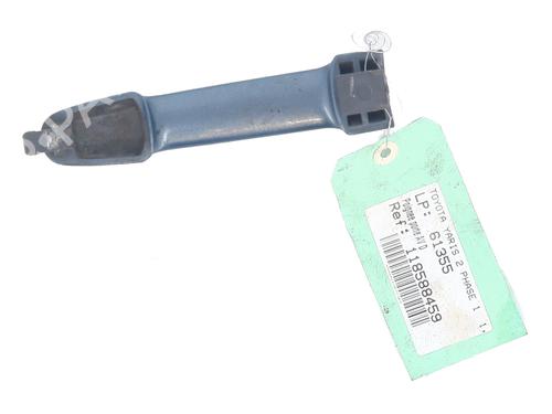 front-right-exterior-door-handle-toyota-yaris-_p9_-2005-2006-2007-2008-2009-2010-2011-2012-2013-2014-31582768 main image