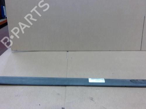 Used Door moulding trim RENAULT CLIO II (BB_, CB_) 1.6 16V (BB01, BB0H, BB0T, BB14, BB1D, BB1R, BB2KL, BB3G... (107 hp) 29082539