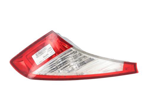 Farolim esquerdo da mala RENAULT MEGANE III Hatchback (BZ0/1_, B3_) 1.5 dCi (BZ09, BZ0D, BZ1W, BZ29, BZ14) (110 hp) 31961530