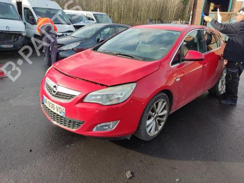 Brugte OPEL ASTRA J (P10) 1.7 CDTI (68) (125 hp) 4405103