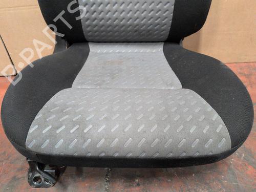 Right front seat NISSAN PICK UP (D22) 2.5 dCi 4WD | BP40093359C16 - Image 4