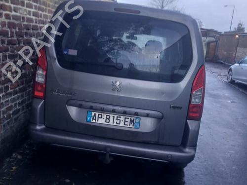 Engine control unit (ECU) PEUGEOT PARTNER Box Body/MPV 1.6 HDi | BP33004635M57  - Image 9