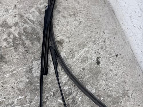 front-windshield-wiper-arm-opel-corsa-e-x15-2014-40613886 main image