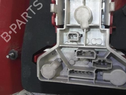Used Right taillight Right taillight VW PASSAT B5 (3B2) 1.6 (101 hp) 22004329 22004329