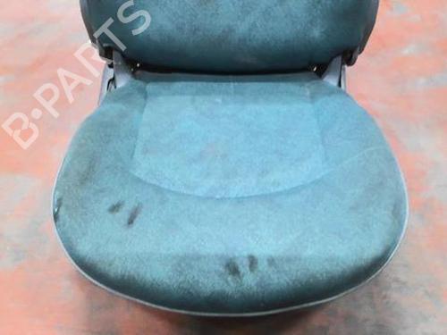 Siège avant droit PEUGEOT 206 Hatchback (2A/C) 1.9 D | BP30261927C16