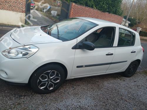 Right taillight RENAULT CLIO III (BR0/1, CR0/1) 1.2 16V Hi-Flex (BR1U, CR1U) | BP31610346C35 