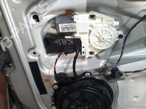 Right front door PEUGEOT 407 SW (6E_, 6D_) 1.6 HDi 110 | BP20362419C3 