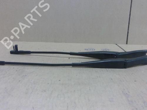 Used Front windshield wiper arm OPEL ASTRA H (A04) 1.7 CDTI (L48) (110 hp) 27221249