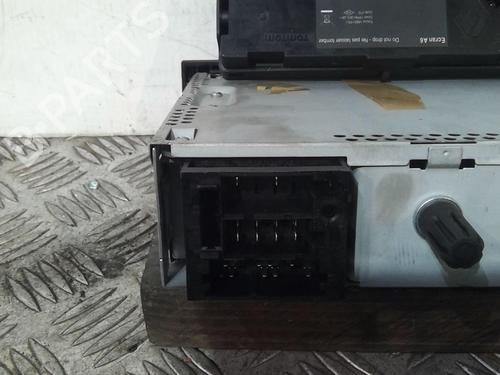 Radio RENAULT CLIO III (BR0/1, CR0/1) 1.5 dCi (BR17, CR17) | BP21817077E6 