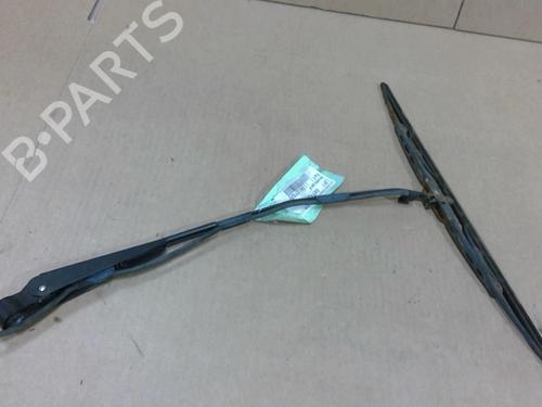 Used Front windshield wiper arm AIXAM CROSSLINE 0.6 (15 hp) 29082795