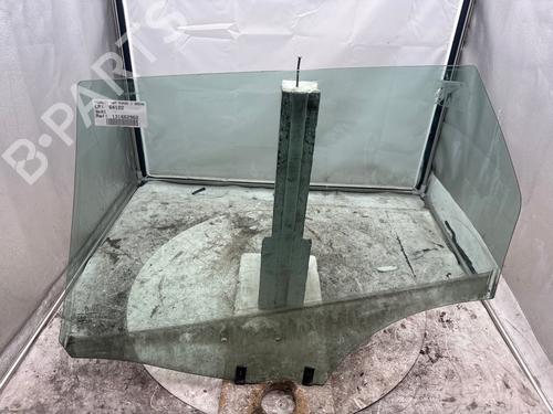 Used Rear right door window Rear right door window 38636947 38636947