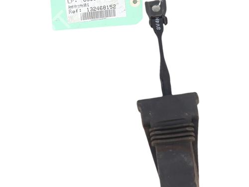 hingedoor-check-strap-audi-a3-sportback-8va-8vf-2012-2013-2014-2015-2016-2017-2018-2019-2020-2021-39258175 main image