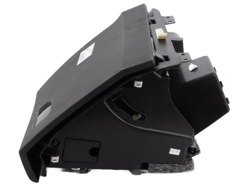 Glove box PEUGEOT 3008 II SUV (MC_, MR_, MJ_, M4_) 1.2 THP/ PureTech 130 (MRHNSM, MRHNSU, MRHNSJ, MRHNYW,... | BP28614677C95 