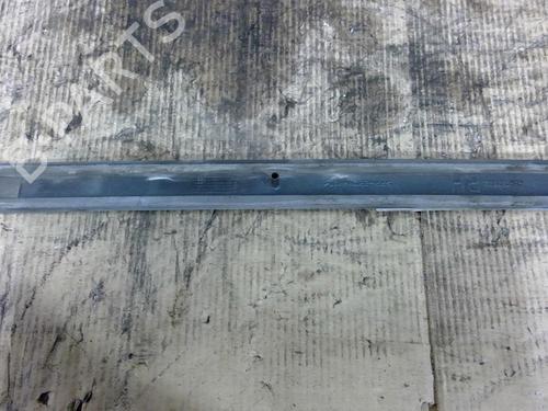 Dørliste Dørliste OPEL MERIVA A MPV (X03) 1.7 CDTI (E75) (100 hp) 31704522 31704522