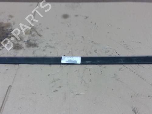 Dørliste PEUGEOT 407 (6D_) 2.0 16V (6DRFJC, 6DRFJE, 6DRFJF) (140 hp) 31376616