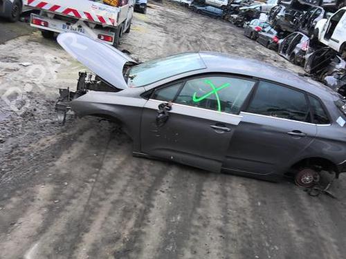 Fuse box CITROËN C4 II (NC_) 1.6 HDi 115 | BP31878652E1 