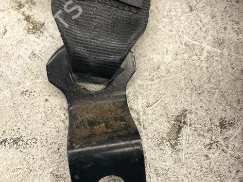 Used Front right seatbelt Front right seatbelt 37450810 37450810