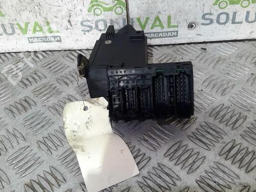 Used Switch MERCEDES-BENZ E-CLASS (W210) E 200 CDI (210.007) (116 hp) 22003615