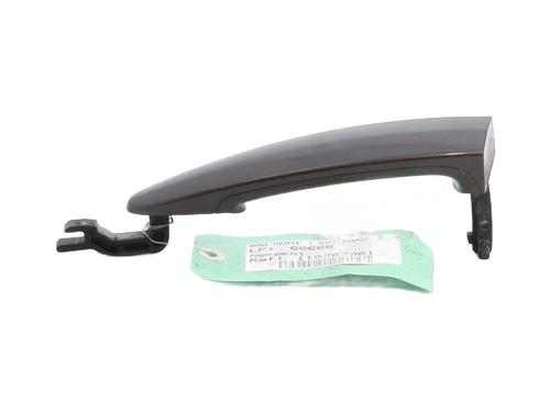 Used Front left exterior door handle BMW 1 (E87) 118 d (143 hp) 30362197