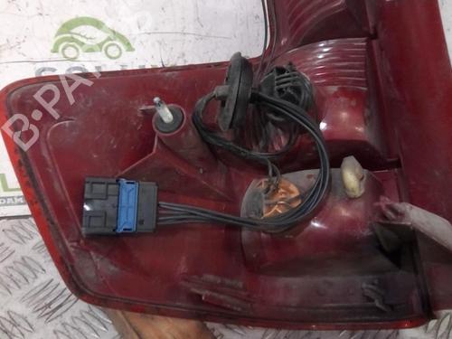 Used Right taillight Right taillight 22004652 22004652